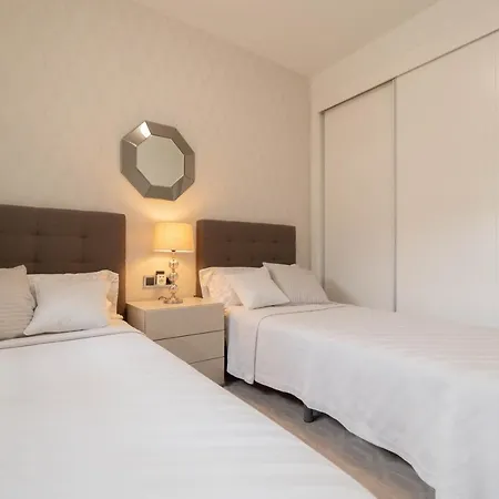 Sunset Drive Deluxe Apartment Benidorm